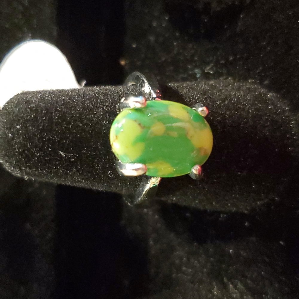 Green Oval Silver Ring Size 6